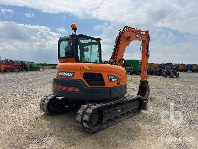 DOOSAN DX85R-3 - Pelle sur chenille: photos 4 DOOSAN DX85R-3 - Pelle sur chenille: photos 4
