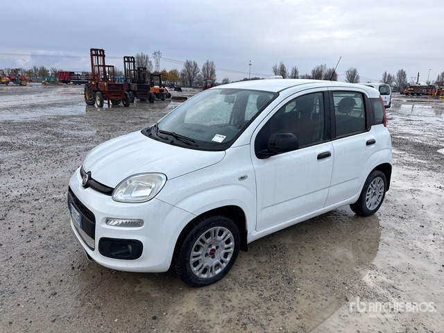 Fiat Panda Automobile - Voiture: photos 1 Fiat Panda Automobile - Voiture: photos 1