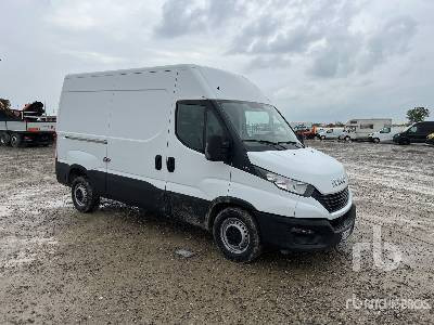 IVECO DAILY 35S12 V H2 3520 - Camion fourgon: photos 4 IVECO DAILY 35S12 V H2 3520 - Camion fourgon: photos 4