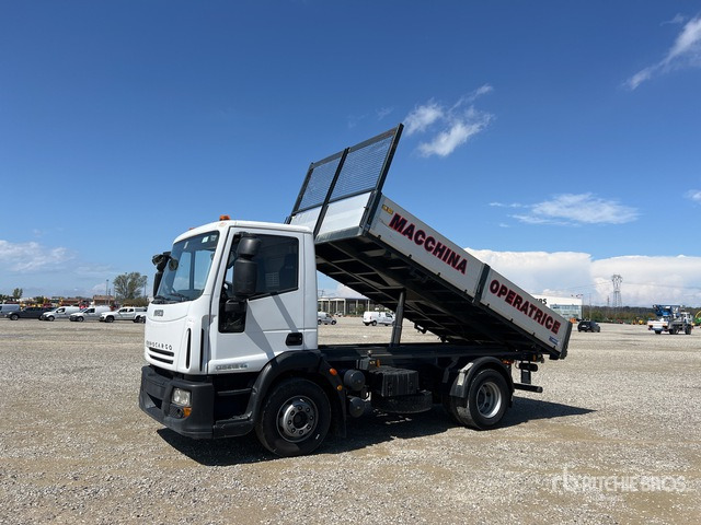 Iveco Eurocargo 140E18 Autocarro ribaltabile - Camion benne: photos 3 Iveco Eurocargo 140E18 Autocarro ribaltabile - Camion benne: photos 3