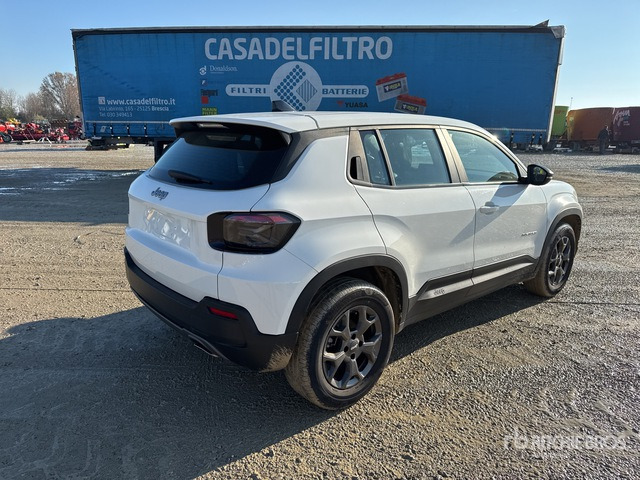 Jeep Avenger SUV - SUV: photos 3 Jeep Avenger SUV - SUV: photos 3