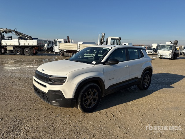 Jeep Avenger SUV - SUV: photos 1 Jeep Avenger SUV - SUV: photos 1