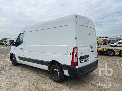 RENAULT MASTER 2.3 L2H2 T35 DCI 136CV ICE - Camion fourgon: photos 2 RENAULT MASTER 2.3 L2H2 T35 DCI 136CV ICE - Camion fourgon: photos 2