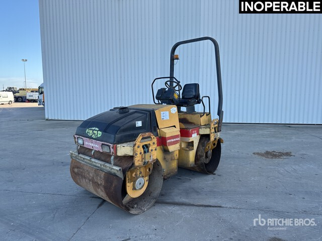 1995 Dynapac CC142 Compacteur Vibrant Tandem (Inop ... Double Drum Roller - Rouleau compresseur: photos 1 1995 Dynapac CC142 Compacteur Vibrant Tandem (Inop ... Double Drum Roller - Rouleau compresseur: photos 1