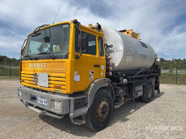 1995 Renault 1995 Acmar on 4x2 Crew Cab Repa ... Asphalt Distributor Truck - Répandeuse: photos 2 1995 Renault 1995 Acmar on 4x2 Crew Cab Repa ... Asphalt Distributor Truck - Répandeuse: photos 2