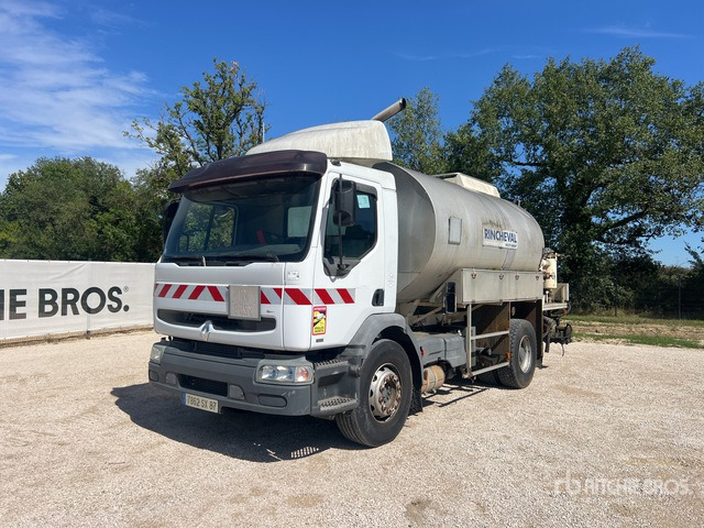 2000 Renault Premium 300 2000 Rincheval ECM 9500 L on 4x ... Asphalt Distributor Truck - Répandeuse: photos 1 2000 Renault Premium 300 2000 Rincheval ECM 9500 L on 4x ... Asphalt Distributor Truck - Répandeuse: photos 1