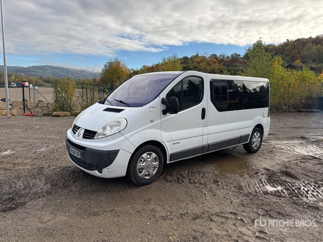2007 Renault Trafic dCi150 Minibus Minivan - Transport de personnes: photos 1 2007 Renault Trafic dCi150 Minibus Minivan - Transport de personnes: photos 1