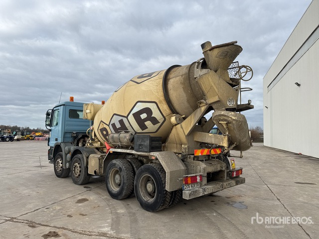 2008 Mercedes-Benz Actros 8x4 Camion Malaxeur 8x4 Mixer Truck - Camion malaxeur: photos 2 2008 Mercedes-Benz Actros 8x4 Camion Malaxeur 8x4 Mixer Truck - Camion malaxeur: photos 2