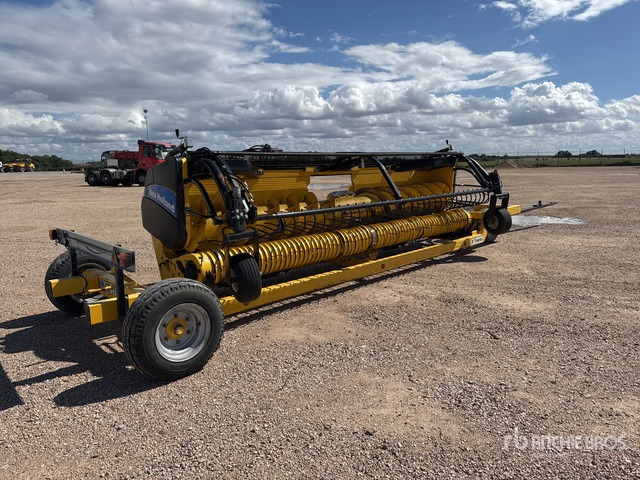 2010 New Holland 293 Pick Up Ensileuse 5M20 Forage Harvester Pickup Header - Accessoire aux ensileuses: photos 2 2010 New Holland 293 Pick Up Ensileuse 5M20 Forage Harvester Pickup Header - Accessoire aux ensileuses: photos 2