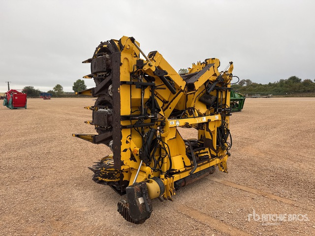 2010 New Holland FI470 Bec A Mais 10 Rangs 10 Row Corn Forage Harvester Header - Cueilleur de maïs: photos 4 2010 New Holland FI470 Bec A Mais 10 Rangs 10 Row Corn Forage Harvester Header - Cueilleur de maïs: photos 4