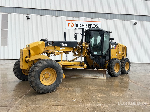 2013 Cat 120M VHP Plus Niveleuse Motor Grader - Niveleuse: photos 2 2013 Cat 120M VHP Plus Niveleuse Motor Grader - Niveleuse: photos 2