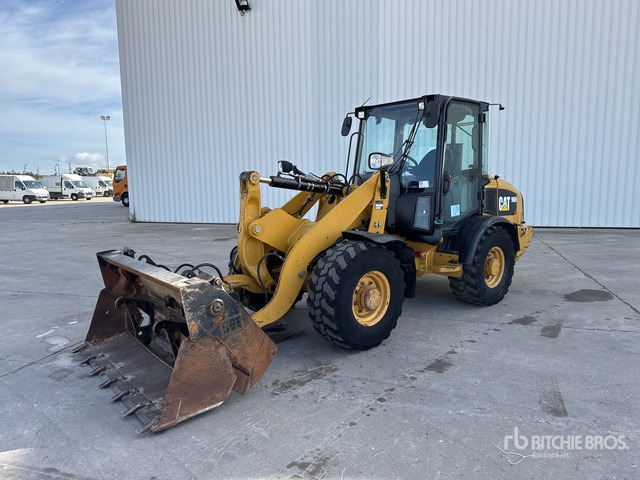 2013 Cat 906H2 Chargeuse Sur Pneus Wheel Loader - Chargeuse sur pneus: photos 2 2013 Cat 906H2 Chargeuse Sur Pneus Wheel Loader - Chargeuse sur pneus: photos 2