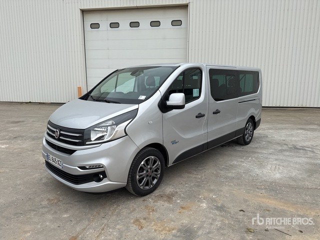 2017 Fiat Talento 125 Ecojet Mini Bus 9 Places Passenger Van - Transport de personnes, Utilitaire double cabine: photos 1 2017 Fiat Talento 125 Ecojet Mini Bus 9 Places Passenger Van - Transport de personnes, Utilitaire double cabine: photos 1