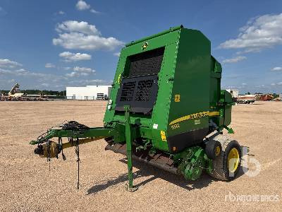JOHN DEERE 592 Presse A Balles Rondes 1 Essieu S/A - Presse à balles rondes: photos 1 JOHN DEERE 592 Presse A Balles Rondes 1 Essieu S/A - Presse à balles rondes: photos 1