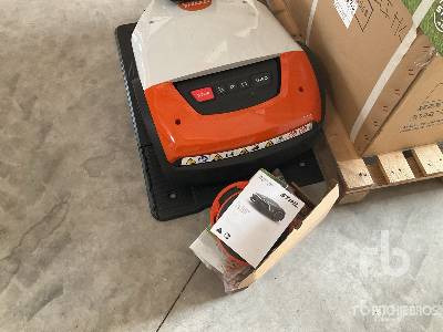 STIHL Qte De Robots de Tonte Electriques - Motofaucheuse: photos 3 STIHL Qte De Robots de Tonte Electriques - Motofaucheuse: photos 3