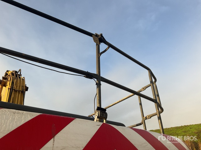 2005 Komatsu PC450LC-7K Tracked Excavator - Pelle sur chenille: photos 5 2005 Komatsu PC450LC-7K Tracked Excavator - Pelle sur chenille: photos 5