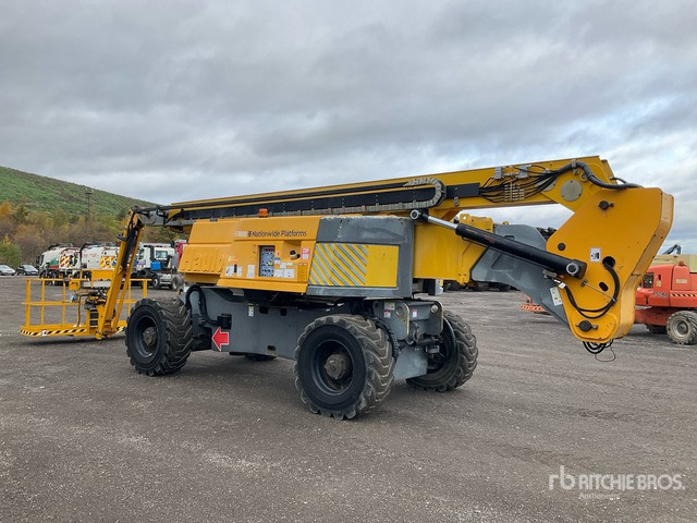 2009 Haulotte HA32PX 4WD Diesel Articulating Boom Lift - Nacelle articulée: photos 3 2009 Haulotte HA32PX 4WD Diesel Articulating Boom Lift - Nacelle articulée: photos 3