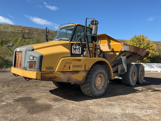 2011 Cat 735 6x6. Articulated Dump Truck - Tombereau articulé: photos 2 2011 Cat 735 6x6. Articulated Dump Truck - Tombereau articulé: photos 2
