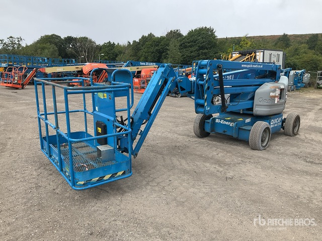 2011 Genie Z4525J 2WD Hybrid Articulating Boom Lift - Nacelle articulée: photos 2 2011 Genie Z4525J 2WD Hybrid Articulating Boom Lift - Nacelle articulée: photos 2