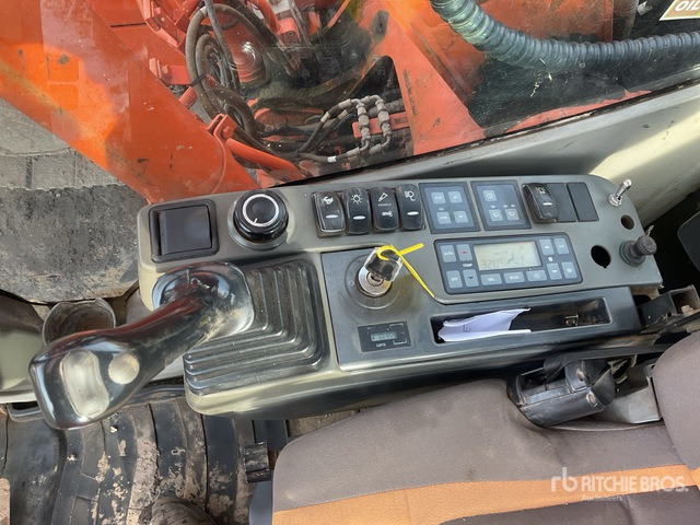 2012 Doosan DX140LC Tracked Excavator - Pelle sur chenille: photos 4 2012 Doosan DX140LC Tracked Excavator - Pelle sur chenille: photos 4