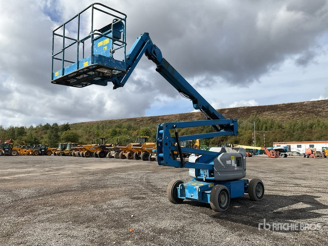 2013 Genie Z45/25J 2WD Dual Fuel Articulating Boom Lift - Nacelle articulée: photos 1 2013 Genie Z45/25J 2WD Dual Fuel Articulating Boom Lift - Nacelle articulée: photos 1