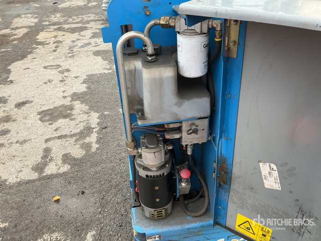 2014 Genie QS15 Vertical Mast Lift - Nacelle à mât vertical: photos 5 2014 Genie QS15 Vertical Mast Lift - Nacelle à mât vertical: photos 5