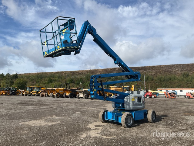 2014 Genie Z45/25J 2WD Dual Fuel Articulating Boom Lift - Nacelle articulée: photos 1 2014 Genie Z45/25J 2WD Dual Fuel Articulating Boom Lift - Nacelle articulée: photos 1