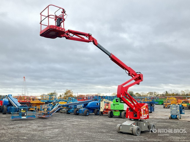 2014 Haulotte HA15IP 2WD Electric Articulating Boom Lift - Nacelle articulée: photos 2 2014 Haulotte HA15IP 2WD Electric Articulating Boom Lift - Nacelle articulée: photos 2