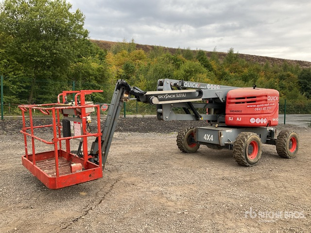 2014 Skyjack SJ51AJ 4WD Diesel Articulating Boom Lift - Nacelle articulée: photos 2 2014 Skyjack SJ51AJ 4WD Diesel Articulating Boom Lift - Nacelle articulée: photos 2