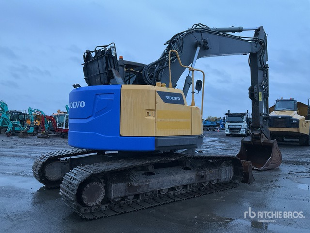 2014 Volvo ECR235DL Tracked Excavator - Pelle sur chenille: photos 4 2014 Volvo ECR235DL Tracked Excavator - Pelle sur chenille: photos 4
