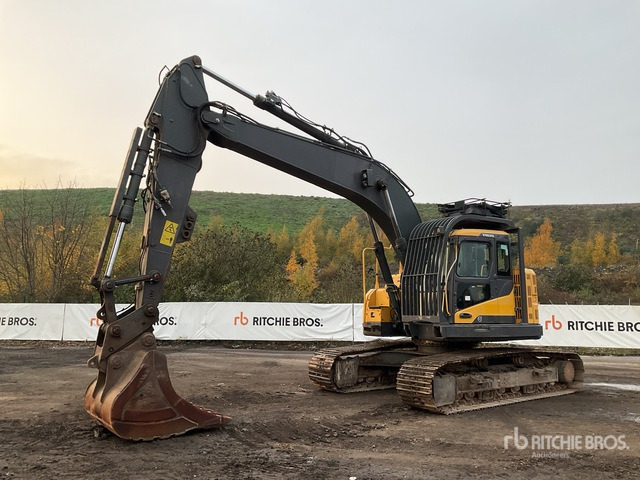 2014 Volvo ECR235DL Tracked Excavator - Pelle sur chenille: photos 2 2014 Volvo ECR235DL Tracked Excavator - Pelle sur chenille: photos 2
