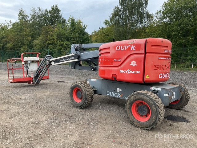 2015 Skyjack SJ51AJ 4WD Diesel Articulating Boom Lift - Nacelle articulée: photos 2 2015 Skyjack SJ51AJ 4WD Diesel Articulating Boom Lift - Nacelle articulée: photos 2