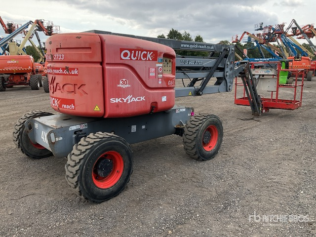 2015 Skyjack SJ51AJ 4WD Diesel Articulating Boom Lift - Nacelle articulée: photos 4 2015 Skyjack SJ51AJ 4WD Diesel Articulating Boom Lift - Nacelle articulée: photos 4