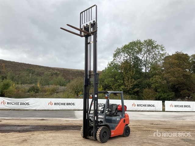 2015 Toyota 02-8FGF20 2015 Toyota 8FG20 Forklift Forklift - Chariot élévateur à gaz: photos 2 2015 Toyota 02-8FGF20 2015 Toyota 8FG20 Forklift Forklift - Chariot élévateur à gaz: photos 2