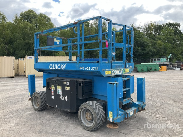 2016 Genie GS3369 4x4 Diesel Scissor Lift - Nacelle ciseaux: photos 3 2016 Genie GS3369 4x4 Diesel Scissor Lift - Nacelle ciseaux: photos 3