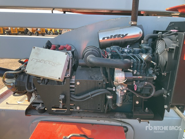 2016 Nifty-Lift HR17 2WD Hybrid Articulating Boom Lift - Nacelle articulée: photos 4 2016 Nifty-Lift HR17 2WD Hybrid Articulating Boom Lift - Nacelle articulée: photos 4