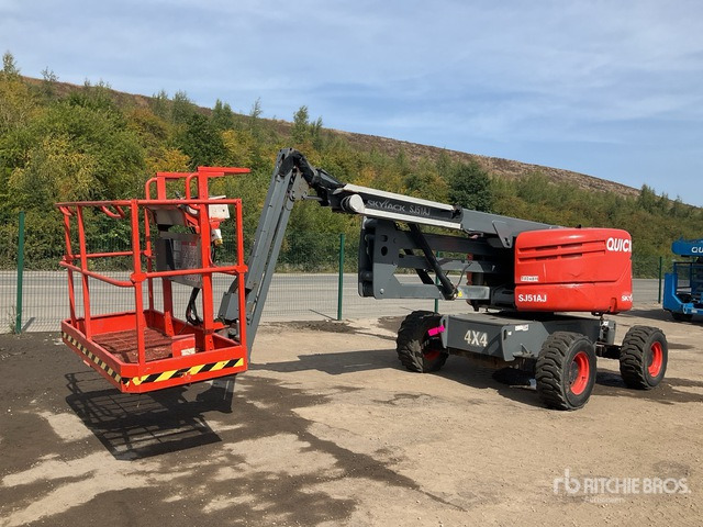 2016 Skyjack SJ51AJ 4WD Diesel Articulating Boom Lift - Nacelle articulée: photos 1 2016 Skyjack SJ51AJ 4WD Diesel Articulating Boom Lift - Nacelle articulée: photos 1