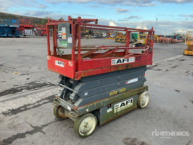 Nacelle ciseaux 2016 Skyjack SJIII3226 Electric (Inoperable) Scissor Lift: photos 1