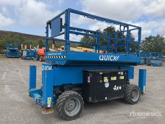 2017 Genie GS3369 4x4 Diesel Scissor Lift - Nacelle ciseaux: photos 3 2017 Genie GS3369 4x4 Diesel Scissor Lift - Nacelle ciseaux: photos 3