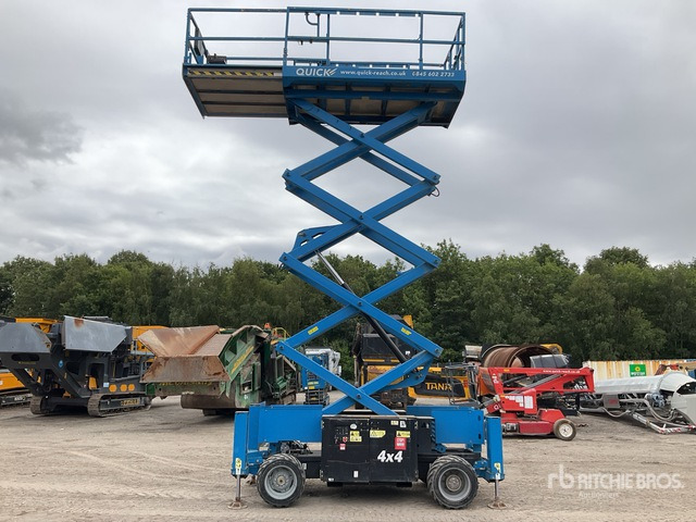 2017 Genie GS3369 4x4 Diesel Scissor Lift - Nacelle ciseaux: photos 1 2017 Genie GS3369 4x4 Diesel Scissor Lift - Nacelle ciseaux: photos 1