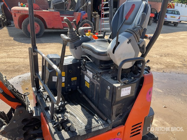 2017 Hitachi ZX19U-5AYR Remote Control Unit Mini Excavator: <6.6t - Mini pelle: photos 2 2017 Hitachi ZX19U-5AYR Remote Control Unit Mini Excavator: <6.6t - Mini pelle: photos 2