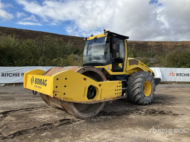 2018 Bomag BW226RC-5 Soil Compactor: 4 Wheel Type - Compacteur à pieds de mouton/ Monocylindre: photos 1 2018 Bomag BW226RC-5 Soil Compactor: 4 Wheel Type - Compacteur à pieds de mouton/ Monocylindre: photos 1