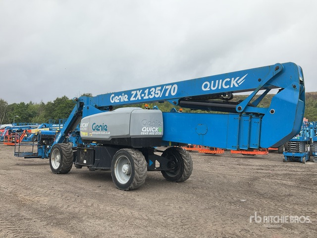2018 Genie ZX-135 4WD Diesel Articulating Boom Lift - Nacelle articulée: photos 3 2018 Genie ZX-135 4WD Diesel Articulating Boom Lift - Nacelle articulée: photos 3