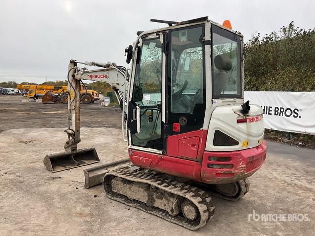 2018 Takeuchi TB230 Mini Excavator: <6.6t - Mini pelle: photos 4 2018 Takeuchi TB230 Mini Excavator: <6.6t - Mini pelle: photos 4