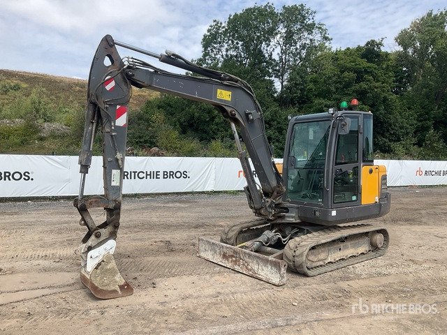 2019 Volvo E55C Mini Excavator: <6.6t - Mini pelle: photos 2 2019 Volvo E55C Mini Excavator: <6.6t - Mini pelle: photos 2