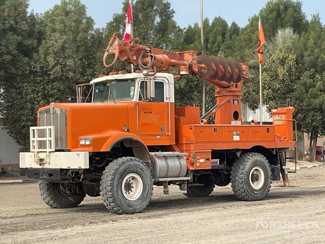 1995 Kenworth C500 Simon Telelect 92-45 on 4x4 Drill Truck - Broyeur/ Épareuse: photos 1 1995 Kenworth C500 Simon Telelect 92-45 on 4x4 Drill Truck - Broyeur/ Épareuse: photos 1