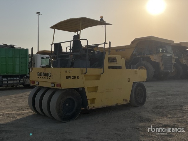 1999 Bomag BW20R 8 Wheel Pneumatic Roller - Compacteur à pneus: photos 3 1999 Bomag BW20R 8 Wheel Pneumatic Roller - Compacteur à pneus: photos 3