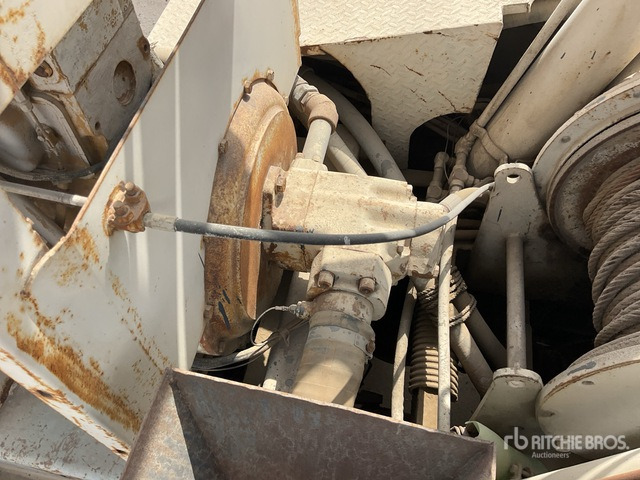 1999 Sterling 6x4 (Inoperable) Drill Truck - Foreuse: photos 5 1999 Sterling 6x4 (Inoperable) Drill Truck - Foreuse: photos 5