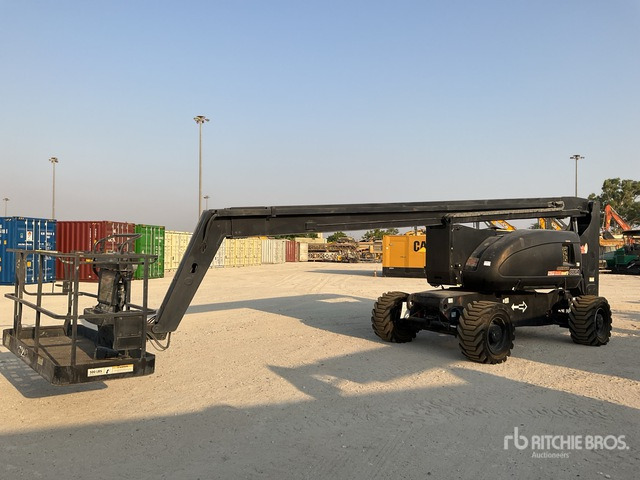 2006 JLG 800A 4WD Gasoline Articulating Boom Lift - Nacelle articulée: photos 2 2006 JLG 800A 4WD Gasoline Articulating Boom Lift - Nacelle articulée: photos 2