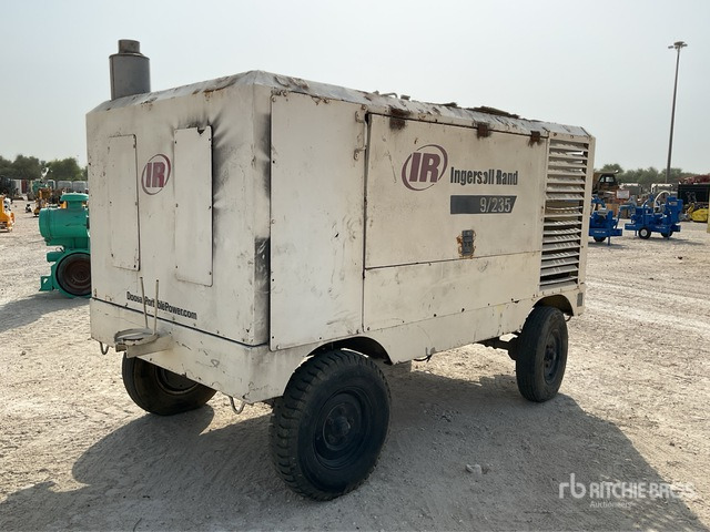 2011 Ingorsol 9235 Skid-Mounted (Inoperable) Air Compressor - Compresseur d'air: photos 3 2011 Ingorsol 9235 Skid-Mounted (Inoperable) Air Compressor - Compresseur d'air: photos 3
